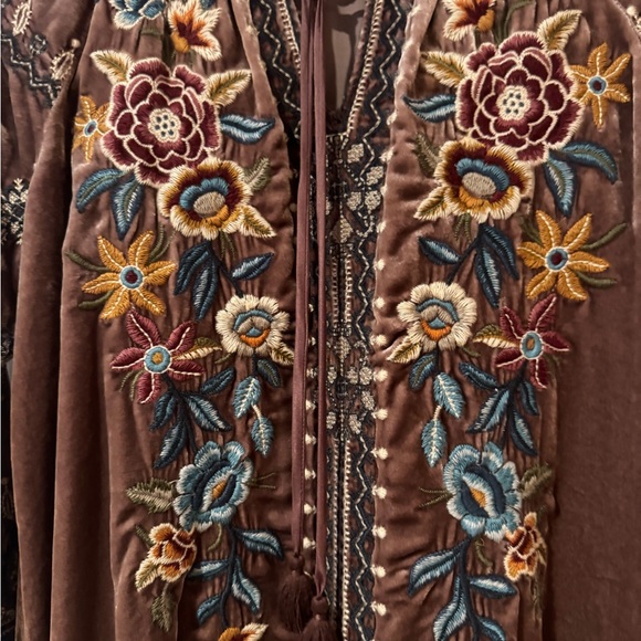 Embroidered Brown long shir - Picture 2 of 5